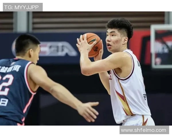 媒体人:浙江曾款留余嘉豪打完决赛再走,但西班牙方面敦促其归队